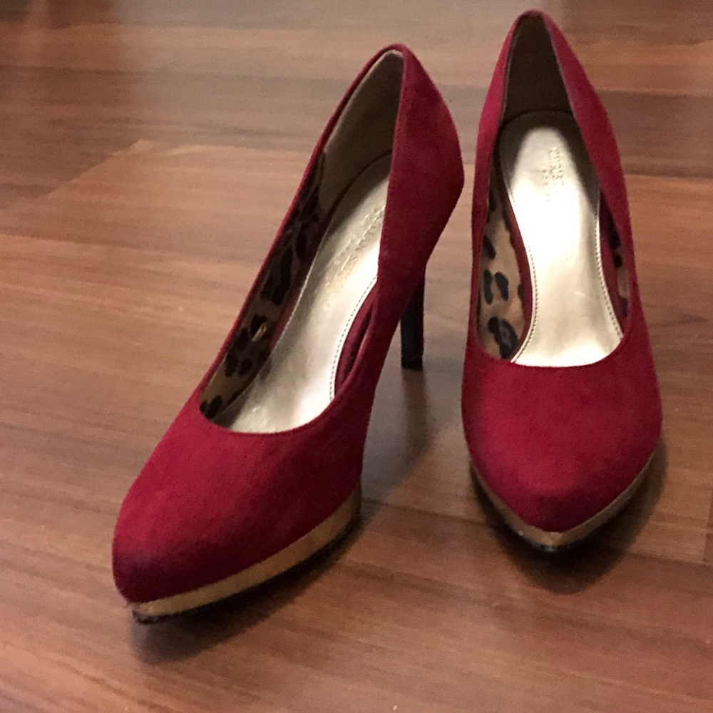 Christian Sirianio red suede heels